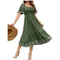 Kepptory Robe Maxi Longue D'Été à Encolure Carrée à Manches Courtes Smockées pour Femmes Vert Herbe XXL