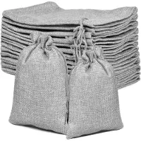 Sonstiges Calendrier de l'Avent avec 24 petits sacs en tissu, de deux tailles : 13x17 cm et 10x14 cm, couleur gris