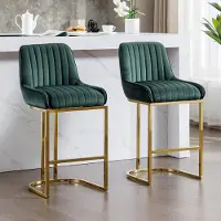 Sonstiges Ensemble de deux tabourets en velours vert, avec pieds en métal doré et dossier