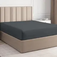 Benza Housse de matelas stretch en microfibre de polyester brossée – douce et luxueuse, pour matelas jusqu'à 30 cm, couleur gris foncé, dimensions 90 x 200 cm