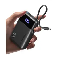 Iniu Batterie externe 45W, ultra-compacte, 20000 mAh, avec câble USB-C intégré, charge rapide pour téléphones, adaptée aux voyages en avion, accessoire indispensable pour les déplacements