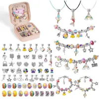 Merkloos Kit de loisirs créatifs pour filles, pour fabriquer des bracelets, à partir de 6 ans, idéal pour la création de bijoux, parfait comme idée de cadeau pour l'Avent