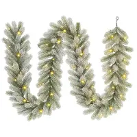 Black Box Trees Nagoya : Guirlande décorative avec éclairage LED et fonction minuterie - Décoration de Noël pour cheminée et balustrades - Effet givré pour intérieur - L270 x Ø20 cm - Vert