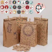 Sonstiges Calendrier de l'Avent en sachets en papier, 24 pièces, avec des attaches en bois et des autocollants, couleur marron, en papier kraft, sacs cadeaux