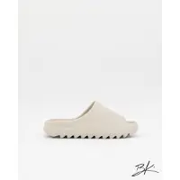 Yeezy YZY Slide YS-01, couleur crème, taille 6