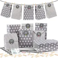 Merkloos Calendrier de l'Avent à remplir, comprenant 25 sachets en papier gris de 13x6x24 cm, avec des autocollants numérotés, pour créer votre propre calendrier de Noël
