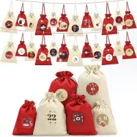 OCreon Calendrier de l'Avent à remplir, modèle 2026 : 24 pochettes de différentes tailles, numérotées de 1 à 24. Calendrier de l'Avent avec des pochettes en tissu et des guirlandes lumineuses LED