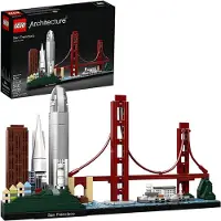 LEGO Architecture Skyline Collection 21043 : Kit de construction de San Francisco. Inclut un modèle d'Alcatraz, un pont suspendu et d'autres monuments architecturaux emblématiques de San Francisco